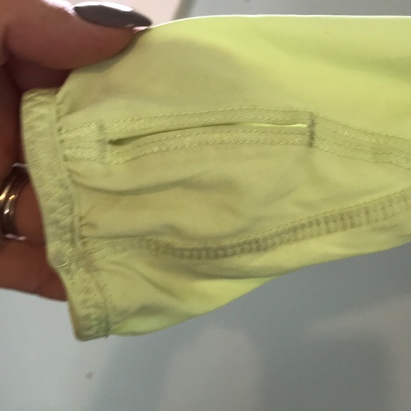 Ivivva girls shell jacket (Lululemon for kids) - Picture 6 of 6